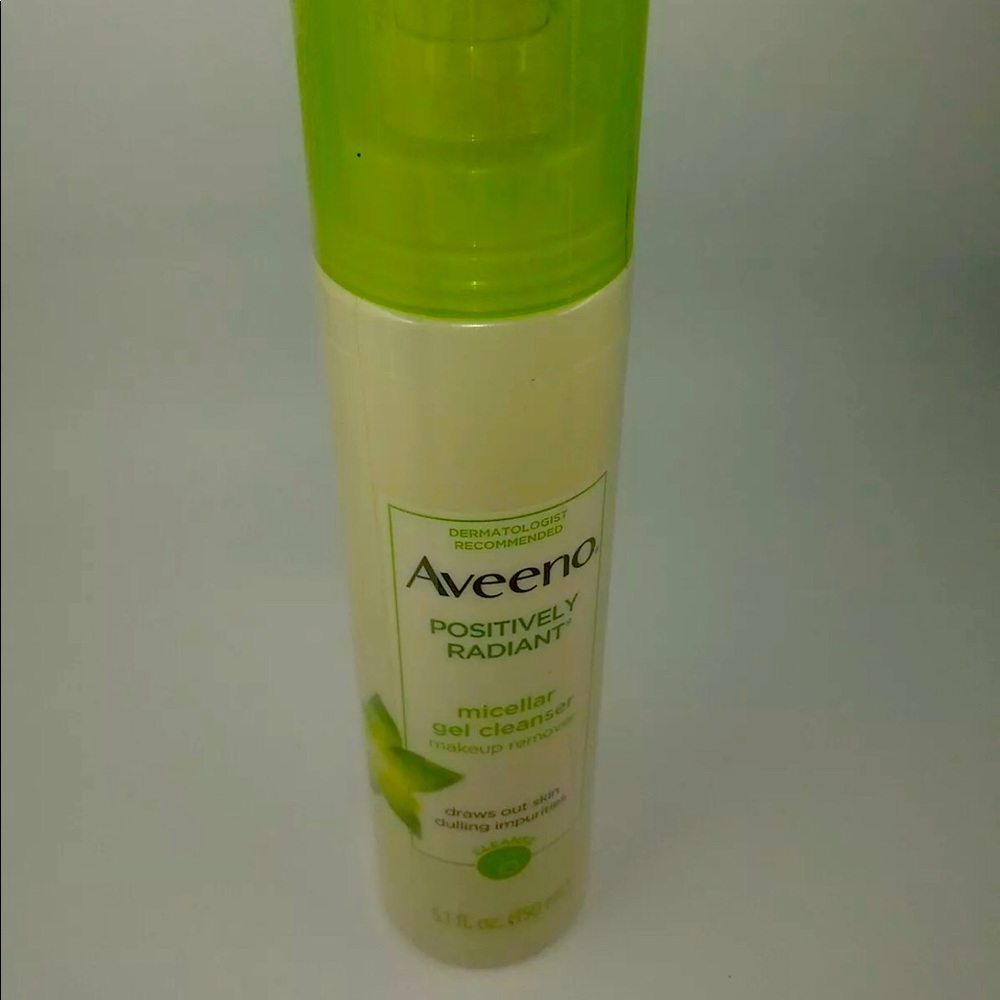 Aveeno Positively Radiant Micellar Gel Facial